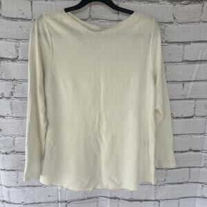 Preowned Chico's Size 2 Medium Ivory Long Sleeve Basic Knit Casual Sweater FLAW